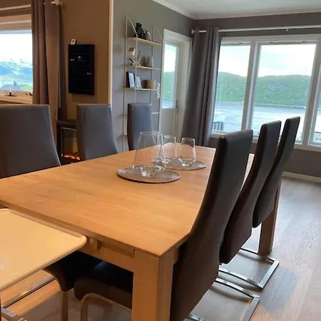 House With A Great View! * Skjervoy