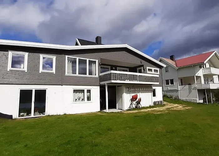 Apartman House With A Great View! Skjervøy